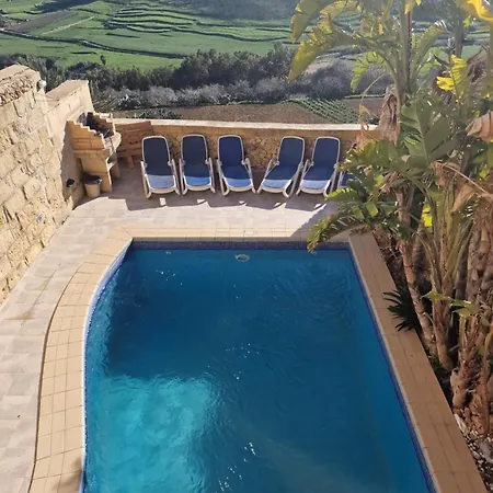 Sardinella - 3 Bedrooms Farmhouse Including A Pool In Xaghra - Gozo
