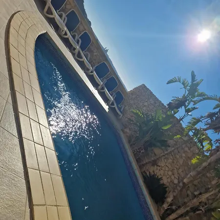 Sardinella - 3 Bedrooms Farmhouse Including A Pool In Xaghra - Gozo *