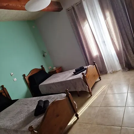 Sardinella - 3 Bedrooms Farmhouse Including A Pool In Xaghra - Gozo Villa *